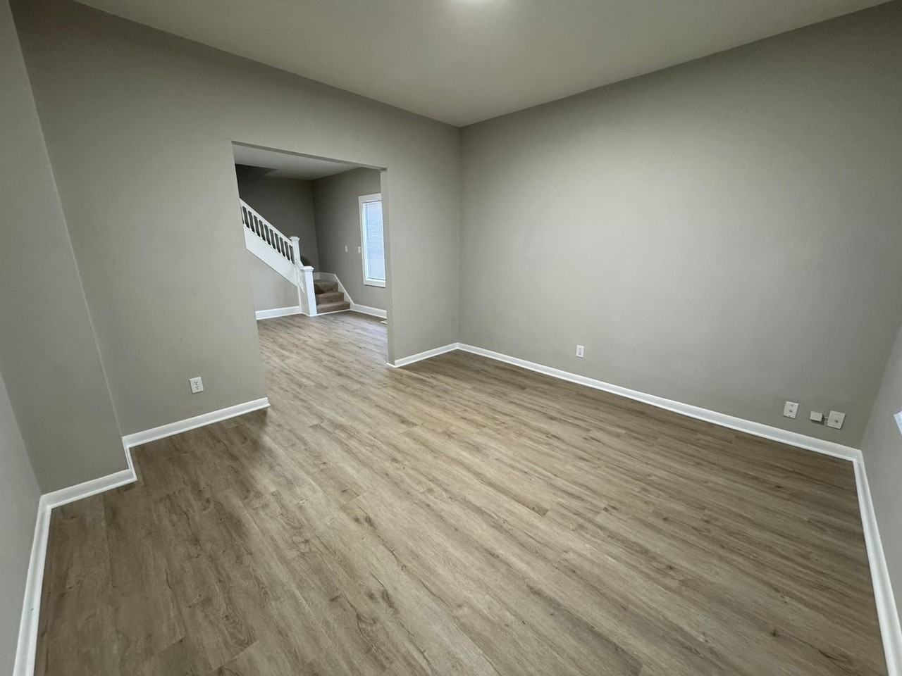1132 N Oxford St - Photo 3 of 18