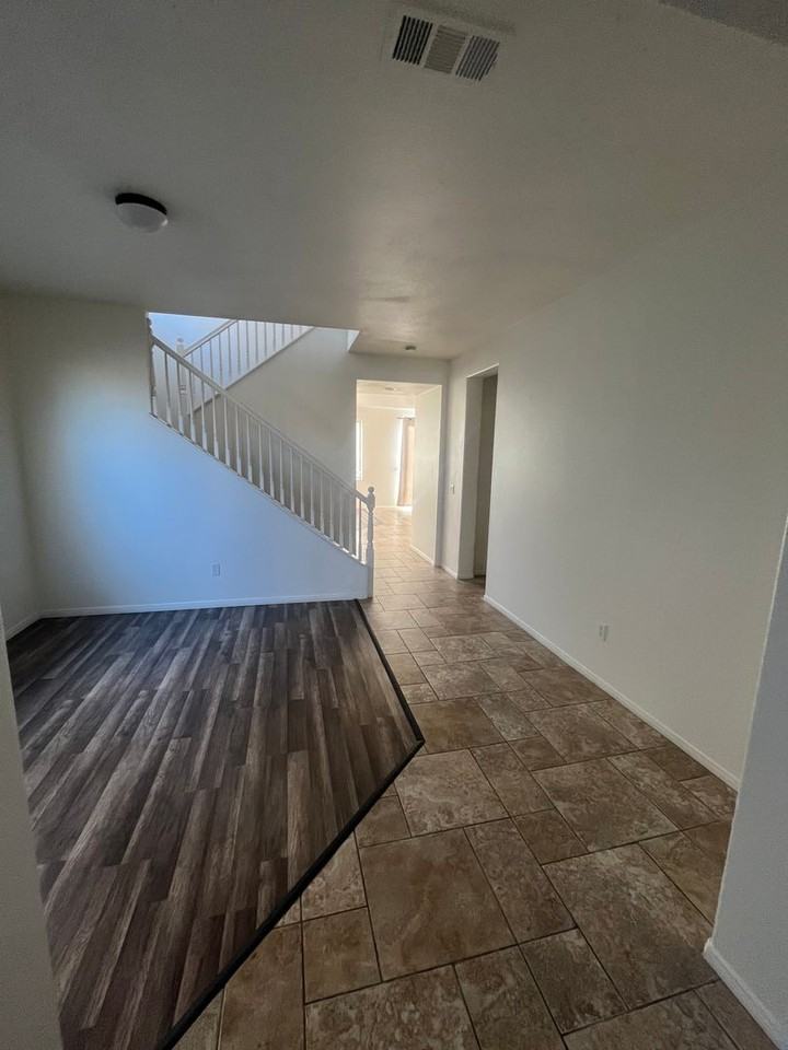 34006 Leon St - Photo 2 of 7