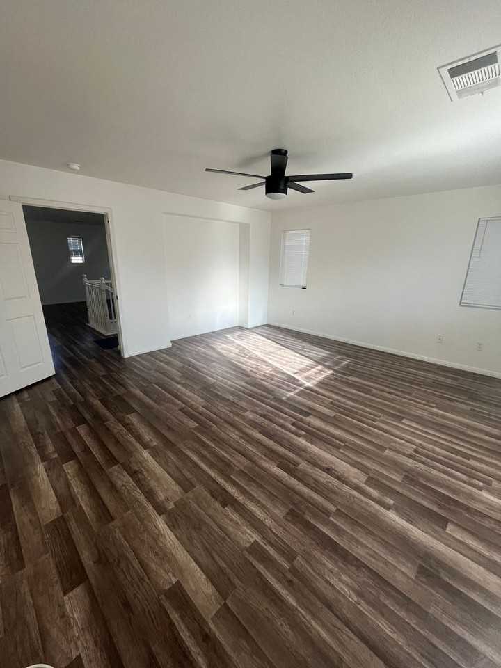 34006 Leon St - Photo 6 of 7