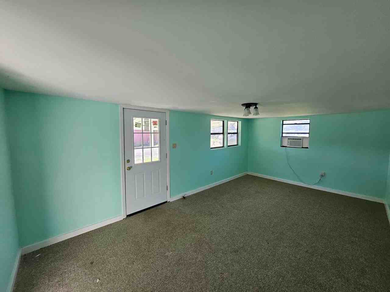 100 Lake St - Photo 2 of 13