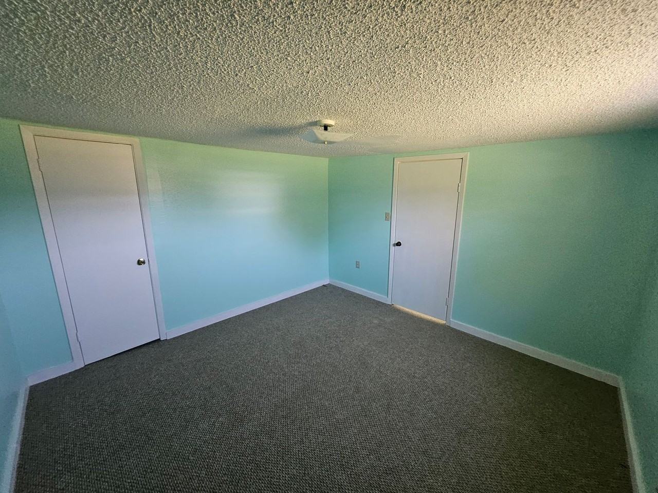 100 Lake St - Photo 4 of 13