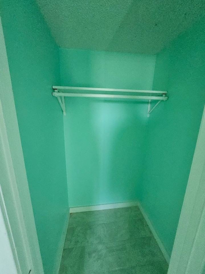 100 Lake St - Photo 5 of 13