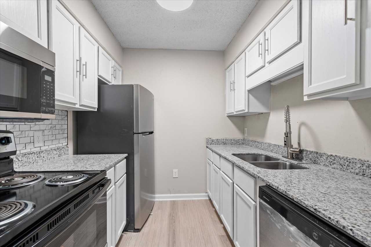 Main Street Villas - Photo 3 of 35