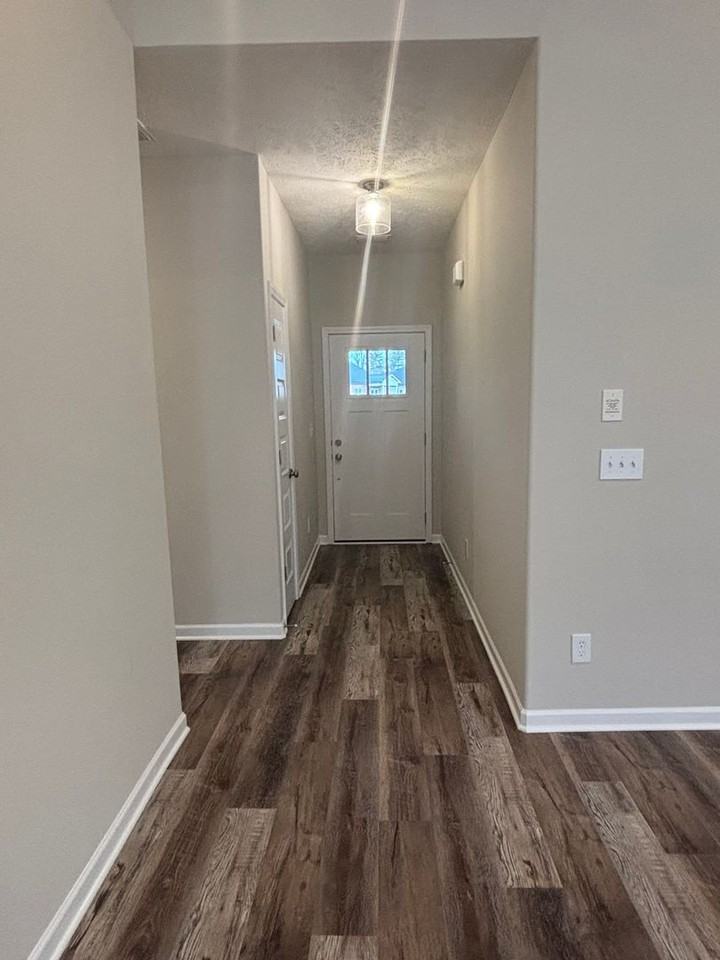 175 Blanford Cir - Photo 2 of 25