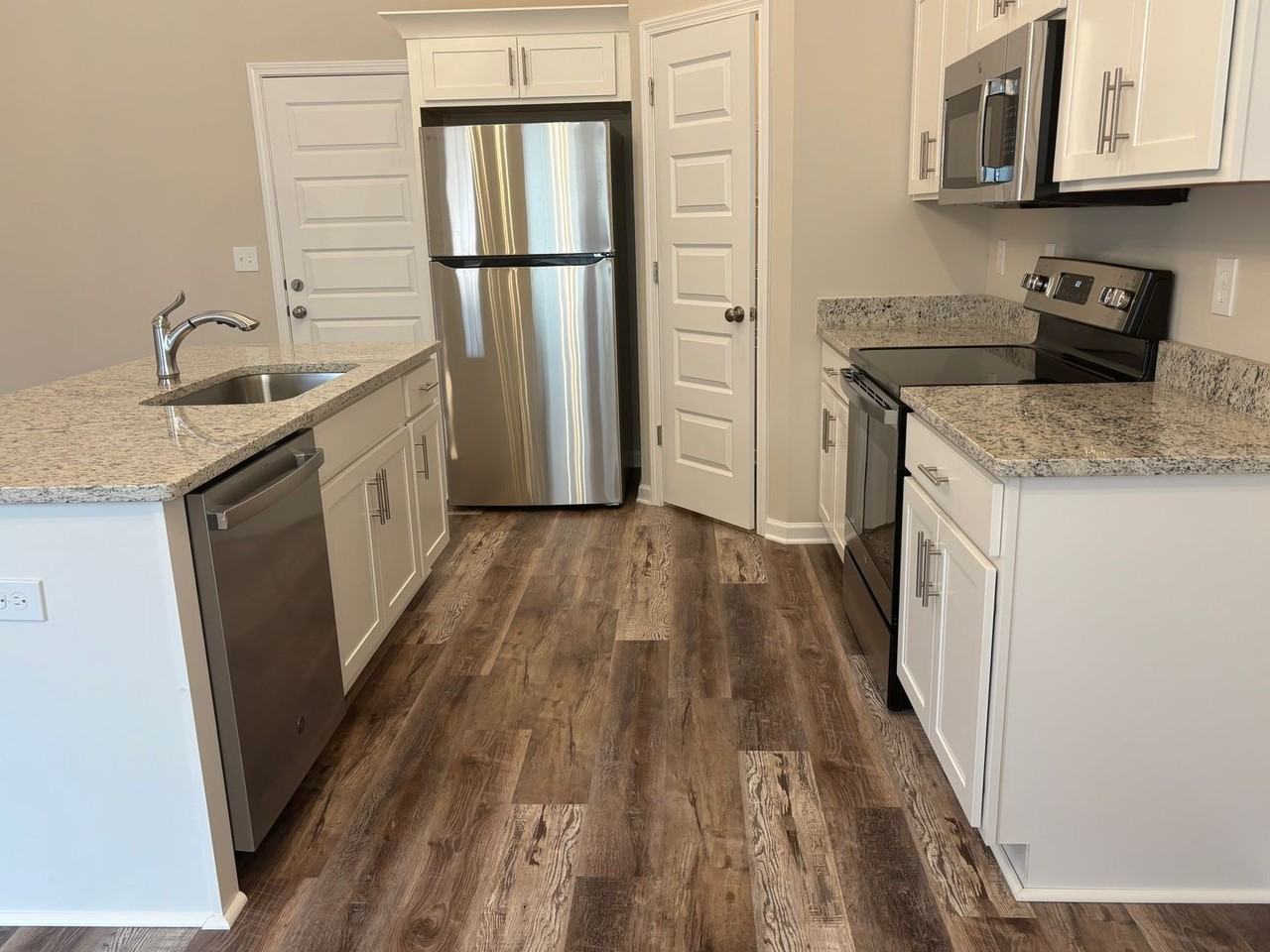 175 Blanford Cir - Photo 6 of 25
