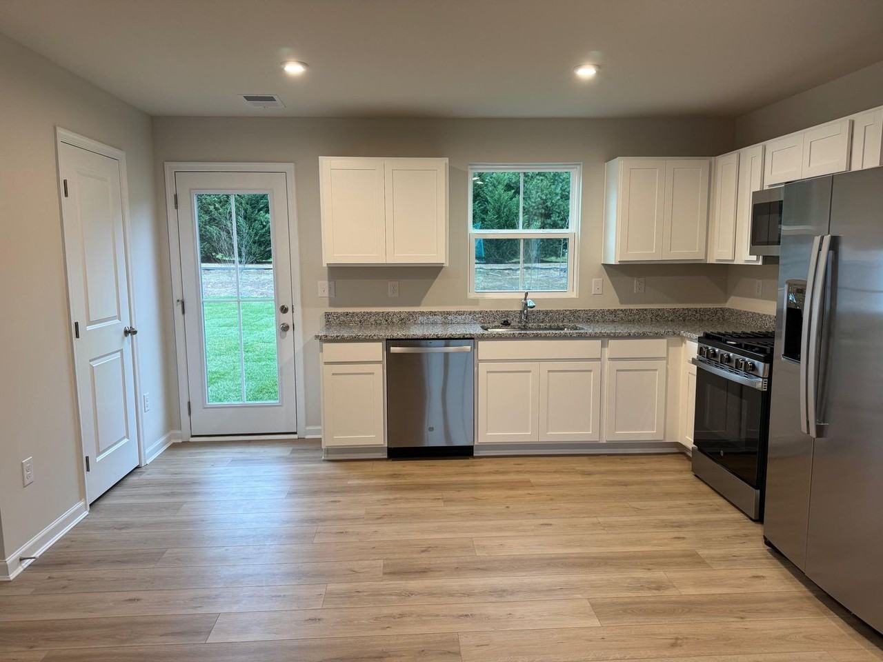 30069 Moorings Reach - Photo 2 of 11