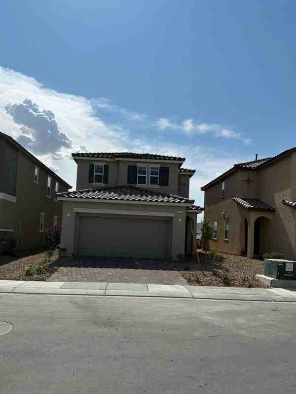 2325 Teatro Ave - Photo 2 of 25