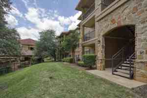 featured image of 215 North Loop 1604 East