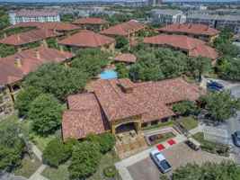featured image of 215 N Loop 1604 E