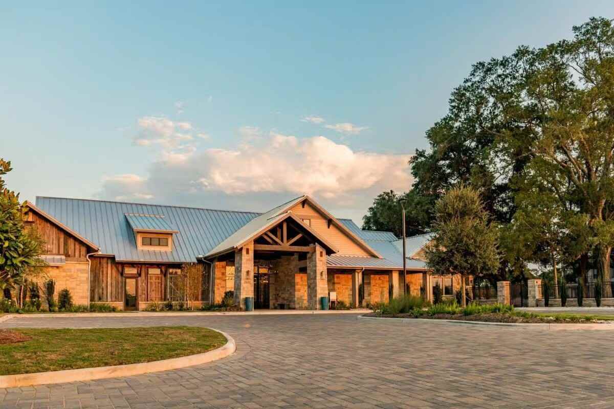 Savannah Oaks Apartments - Photo 3 of 50