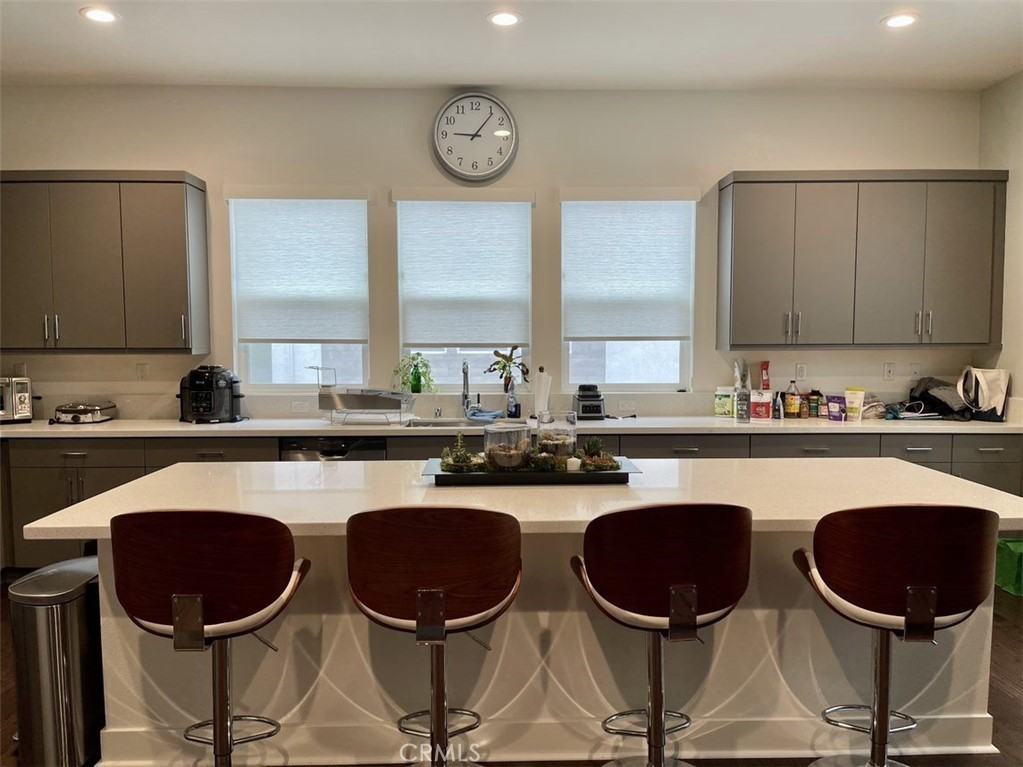 945 East Mason Lane - Photo 3 of 7