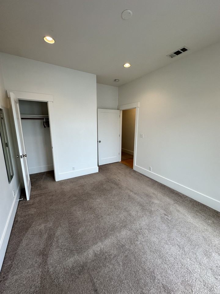 1468 Valencia Street #2 - Photo 7 of 11