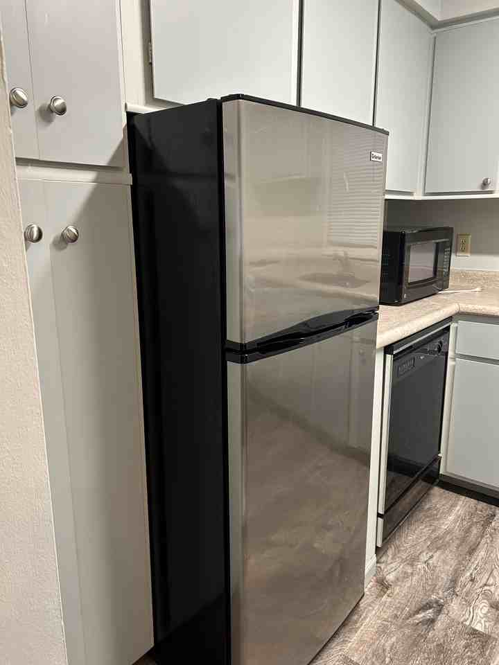 1307 13th St #2 - Photo 3 of 7