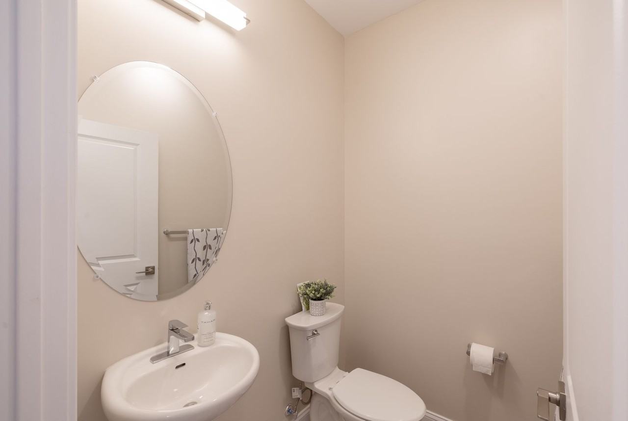Luxury 3 Bed / 2.5 Bath Townhouse for Rent - Photo 3 of 21