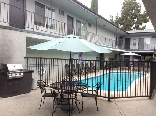 Park Granada Apartments - Photo 5 of 24
