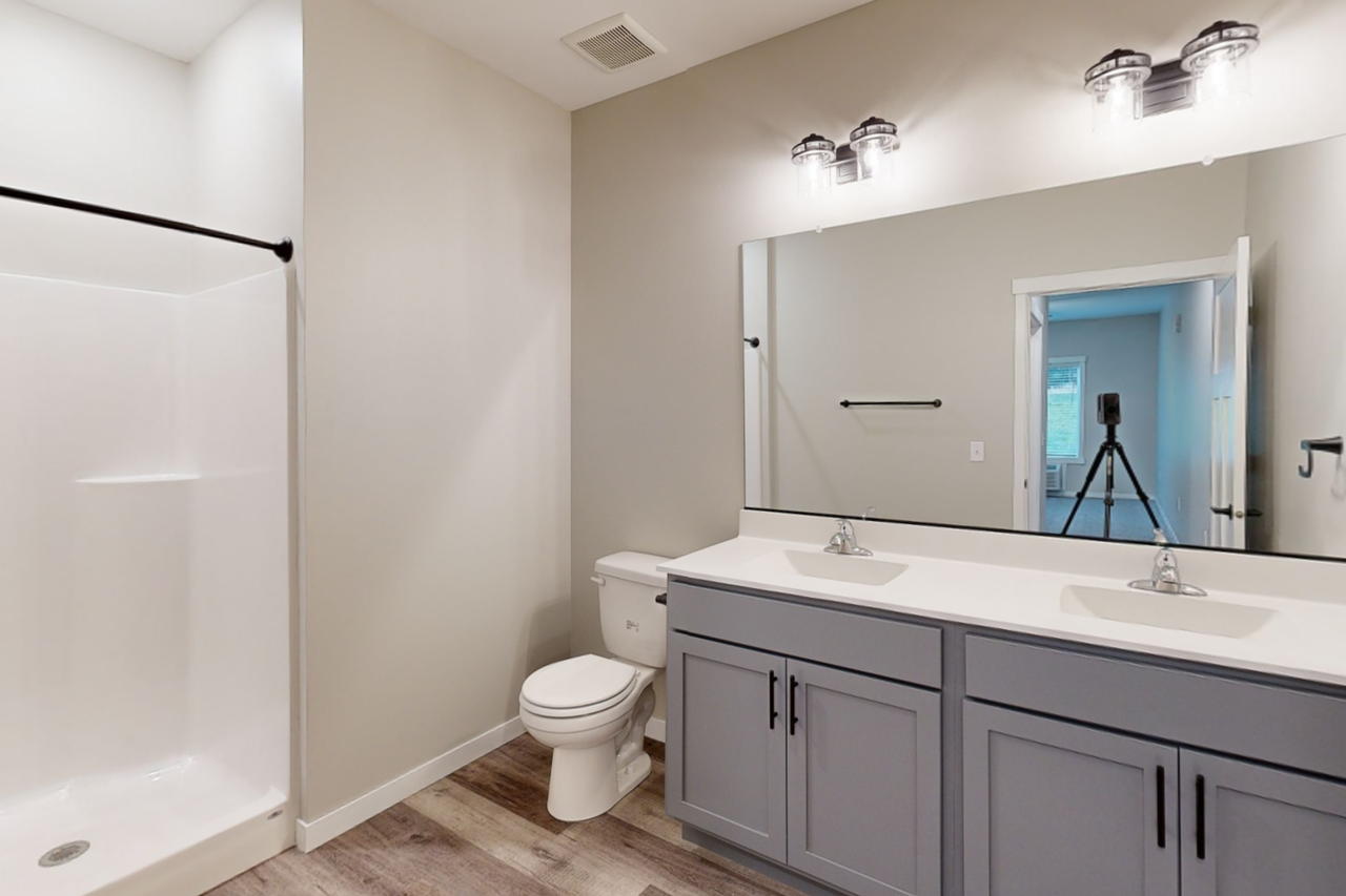 The Current - Photo 7 of 29