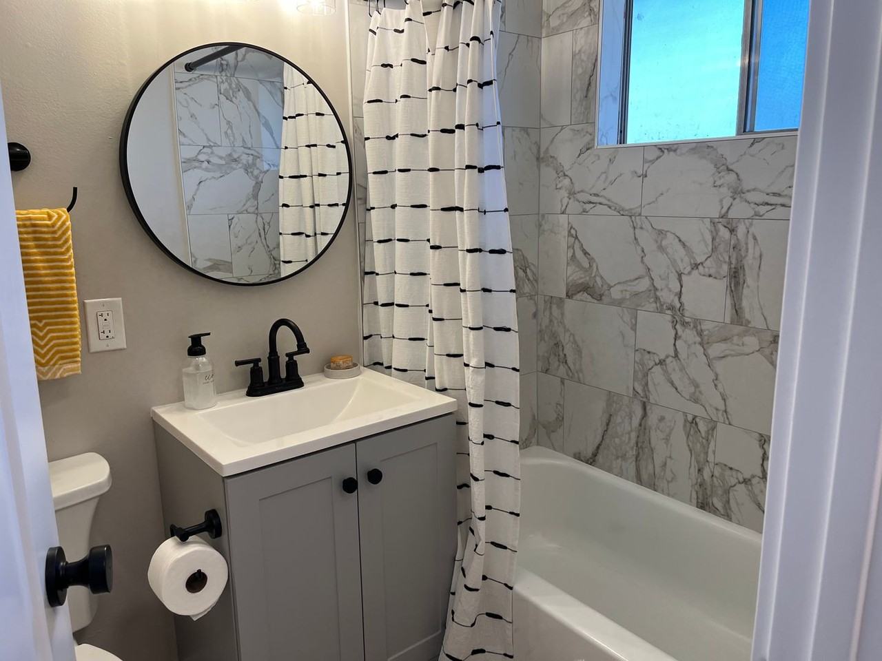 Grand at Rockridge (FKA Pleasant Valley Apts) - Photo 4 of 18