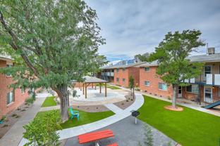 Executive East Apartments - Photo 1 of 1