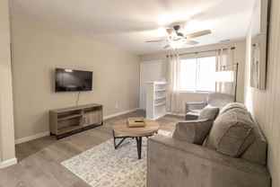 801 N Ann St #7 - Photo 1 of 1