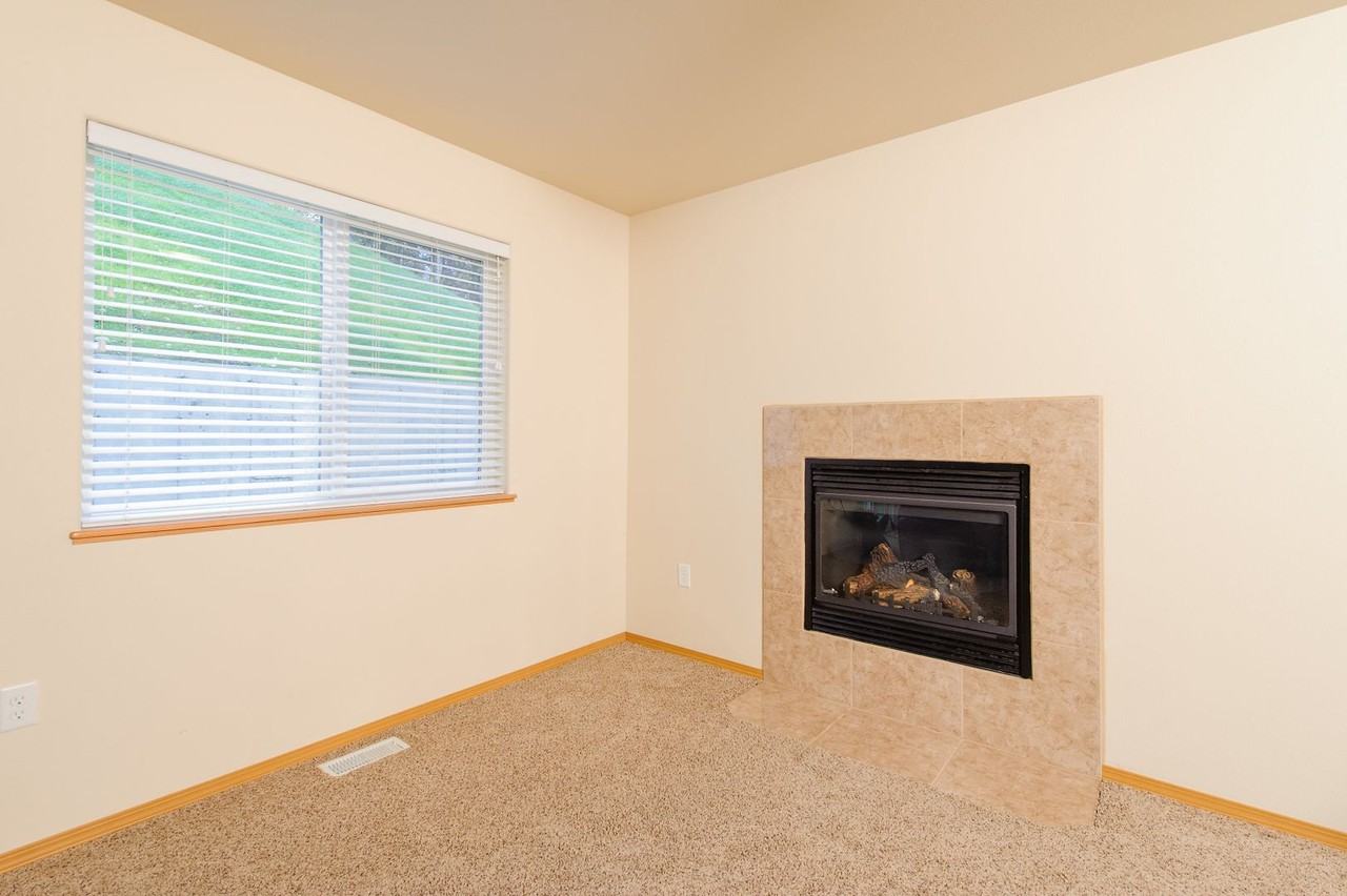 Bella Vista East - Phase II - Photo 2 of 26