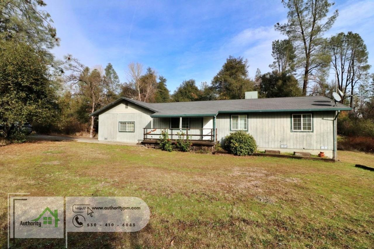 11013 Granite Dr - Photo 3 of 20