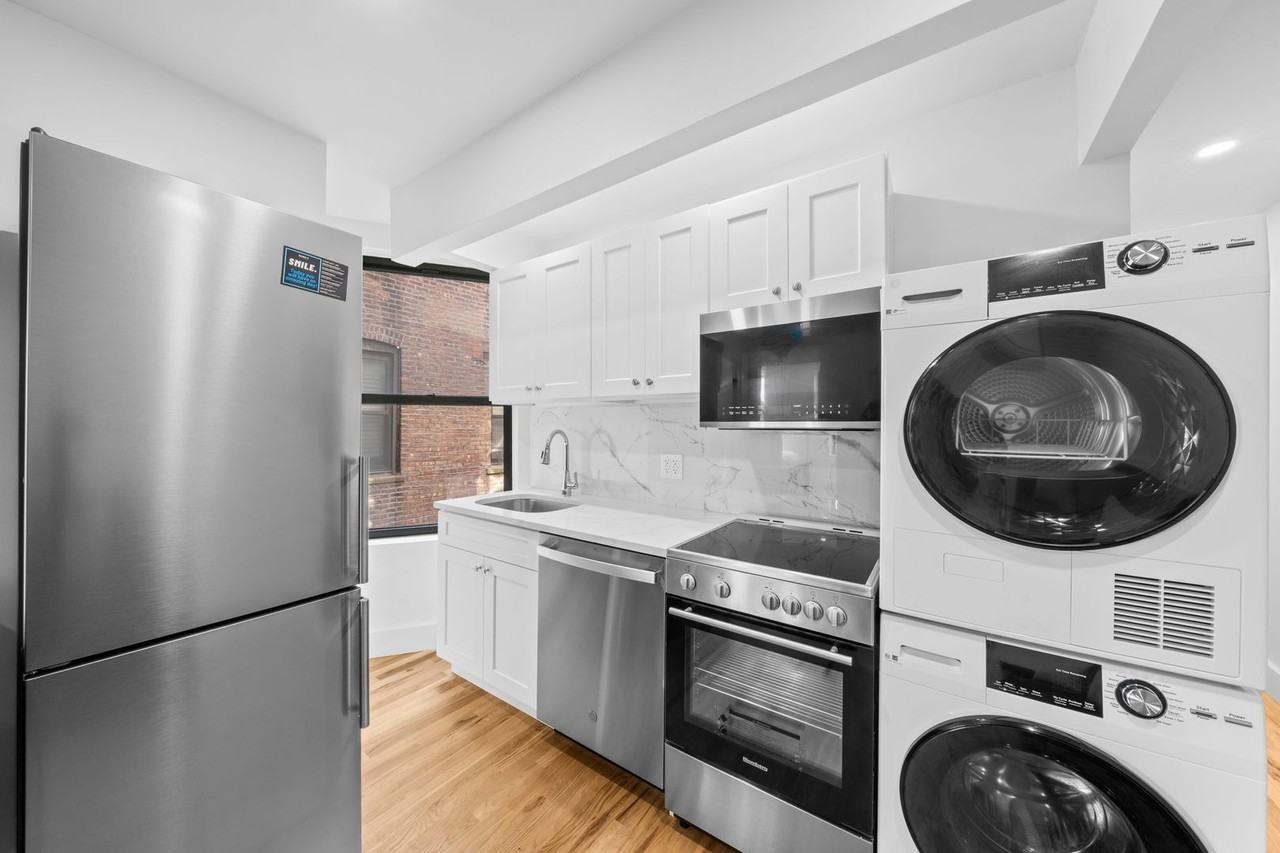 2505-2509 Hoffman BH LLC (2505) - Photo 7 of 50