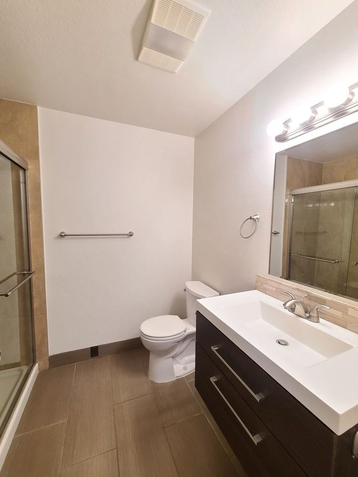 827 E. Ermina Ave - Photo 3 of 36