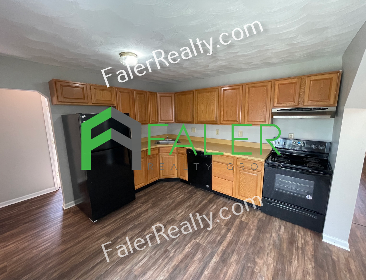 451 Cincinnati Ave - Photo 6 of 16