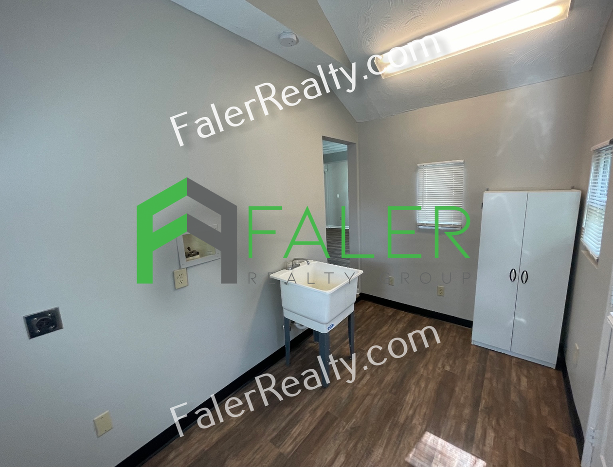 451 Cincinnati Ave - Photo 7 of 16