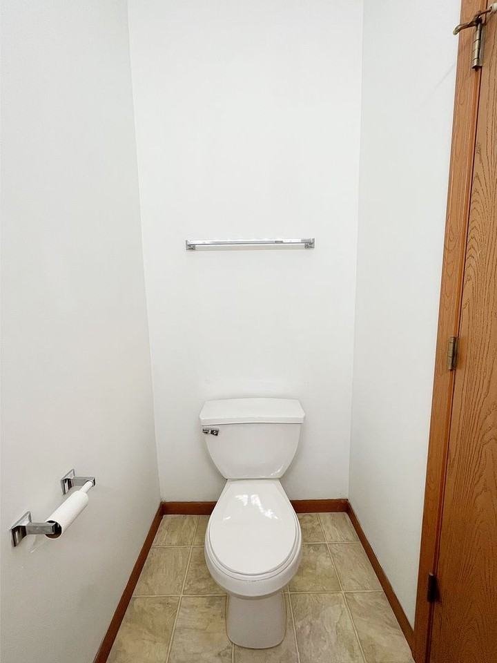 2726 Wyndham Ct - Photo 7 of 20