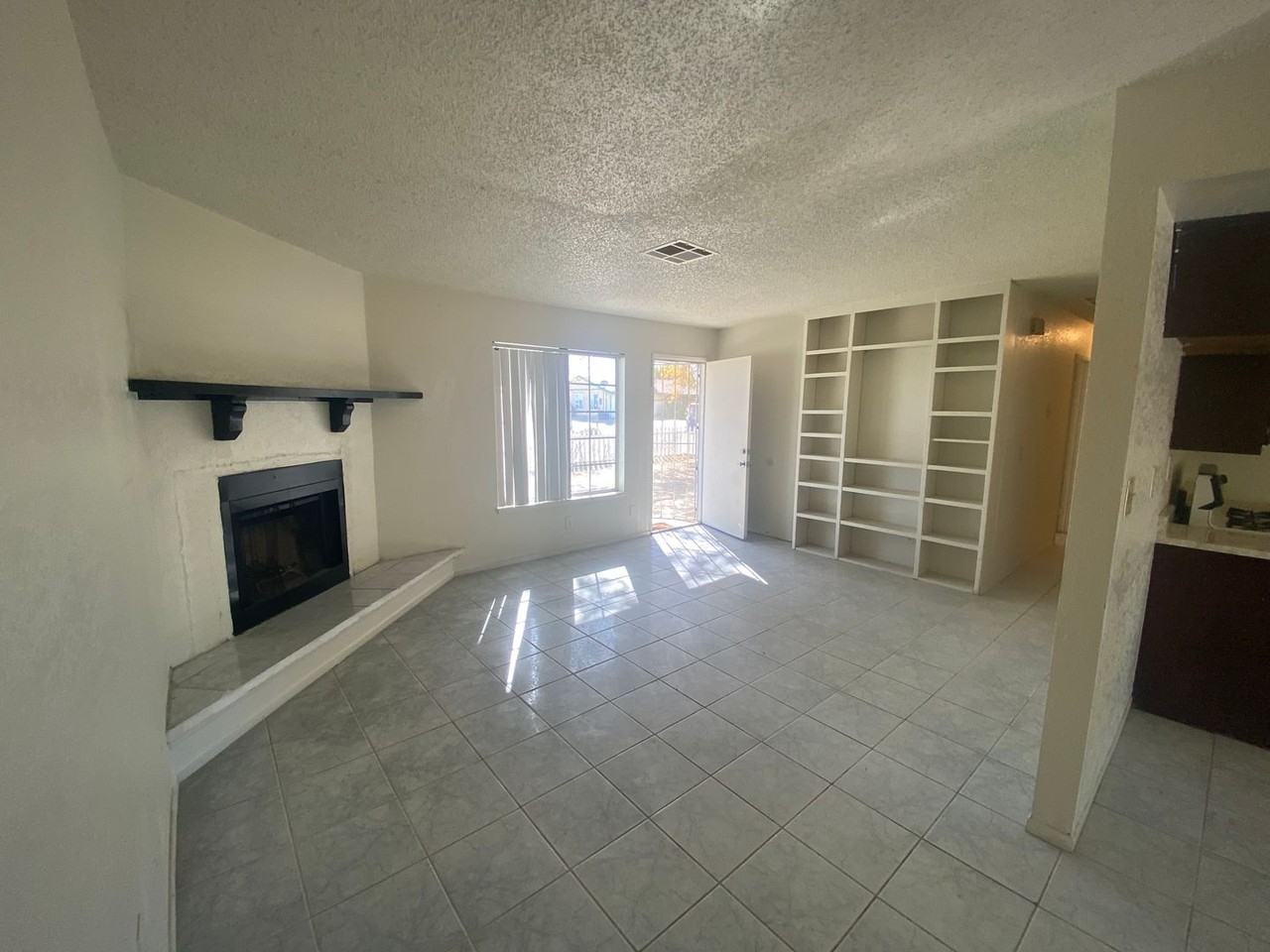 40715 179th Street East - Photo 3 of 12