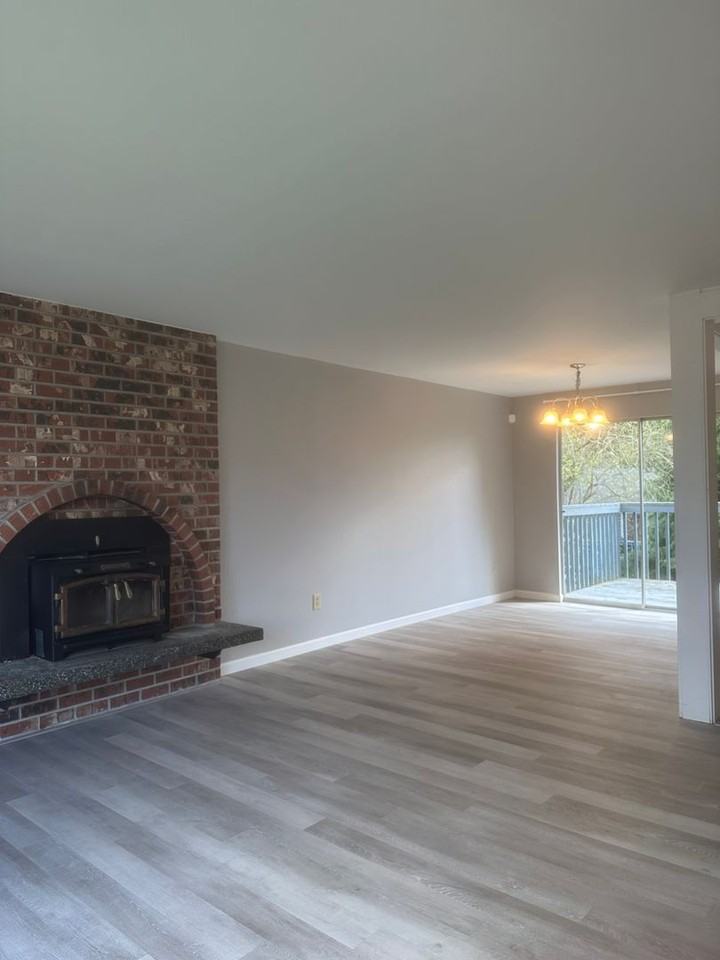 1671 Index Ave Se - Photo 3 of 15