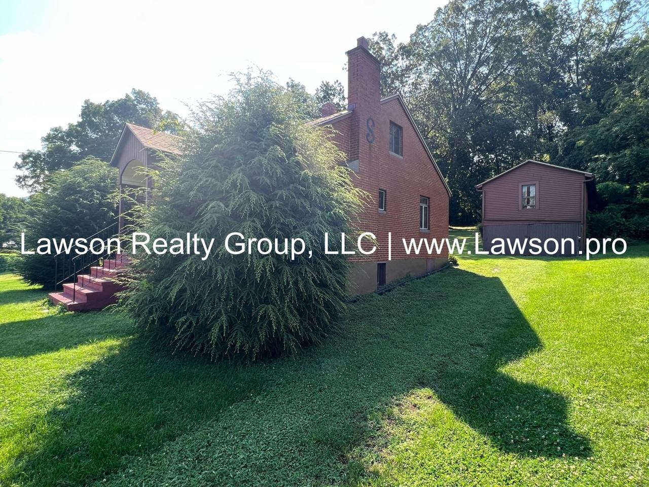 3119 King St Ne - Photo 5 of 39