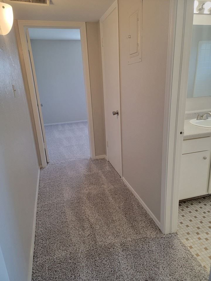 Norman Oaks Apartments - Photo 5 of 5
