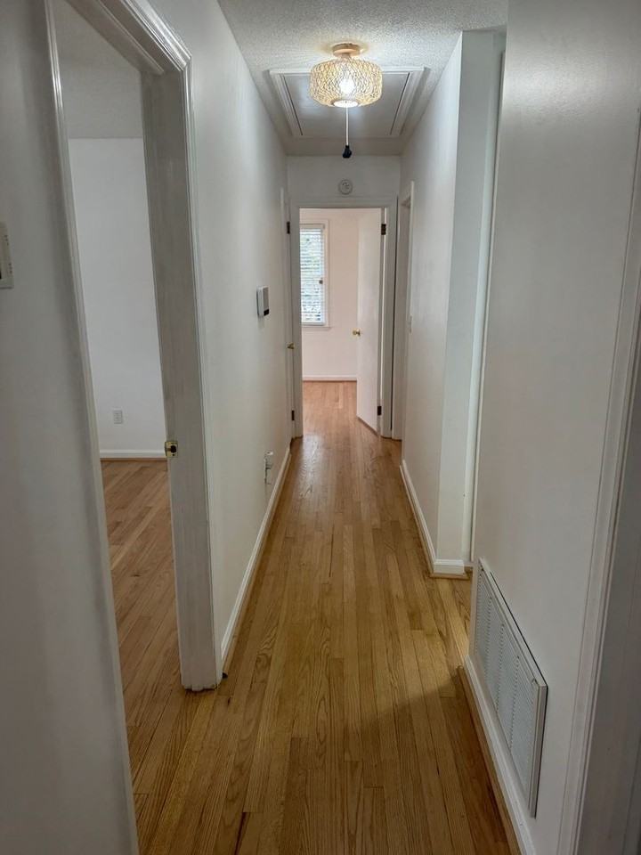 2522 Stonehenge Dr - Photo 5 of 13