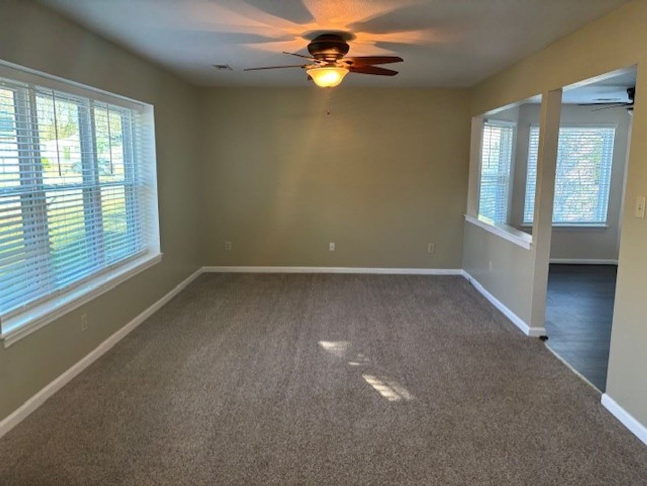 1090 Wilkins Dr - Photo 6 of 17