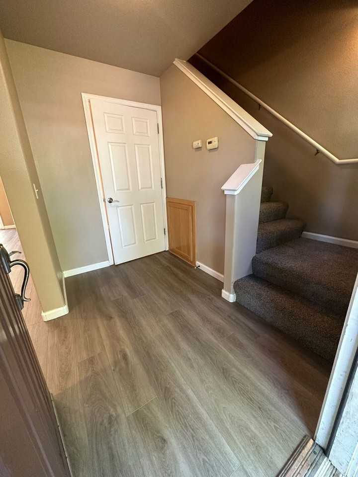 1149 W 3rd St - Photo 4 of 17