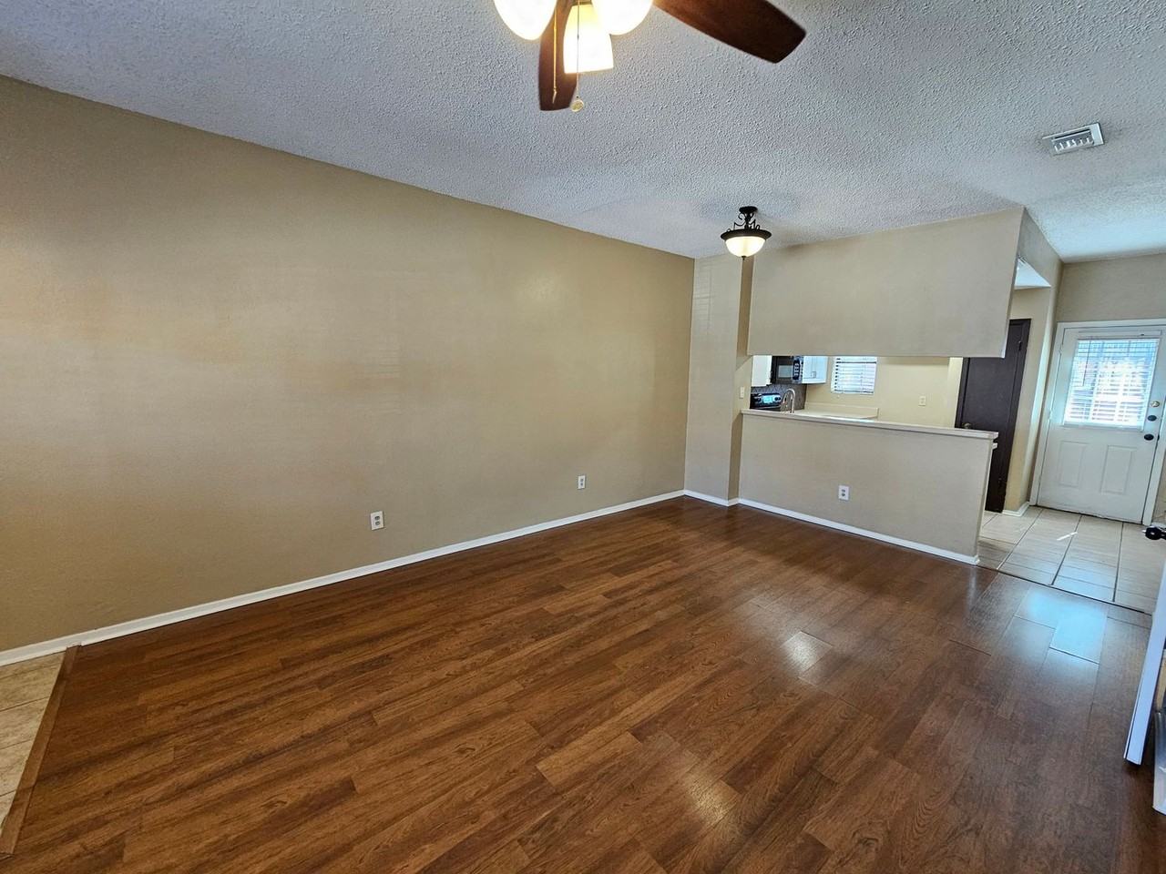 202 Samuel Blvd #3C - Photo 6 of 27
