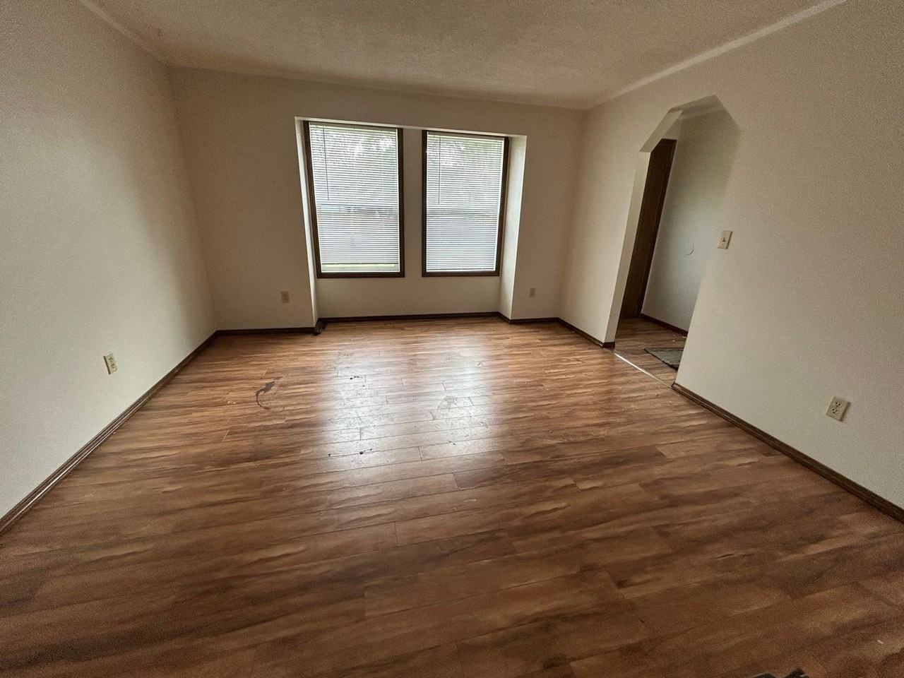 14912 Ne 47th St - Photo 5 of 13