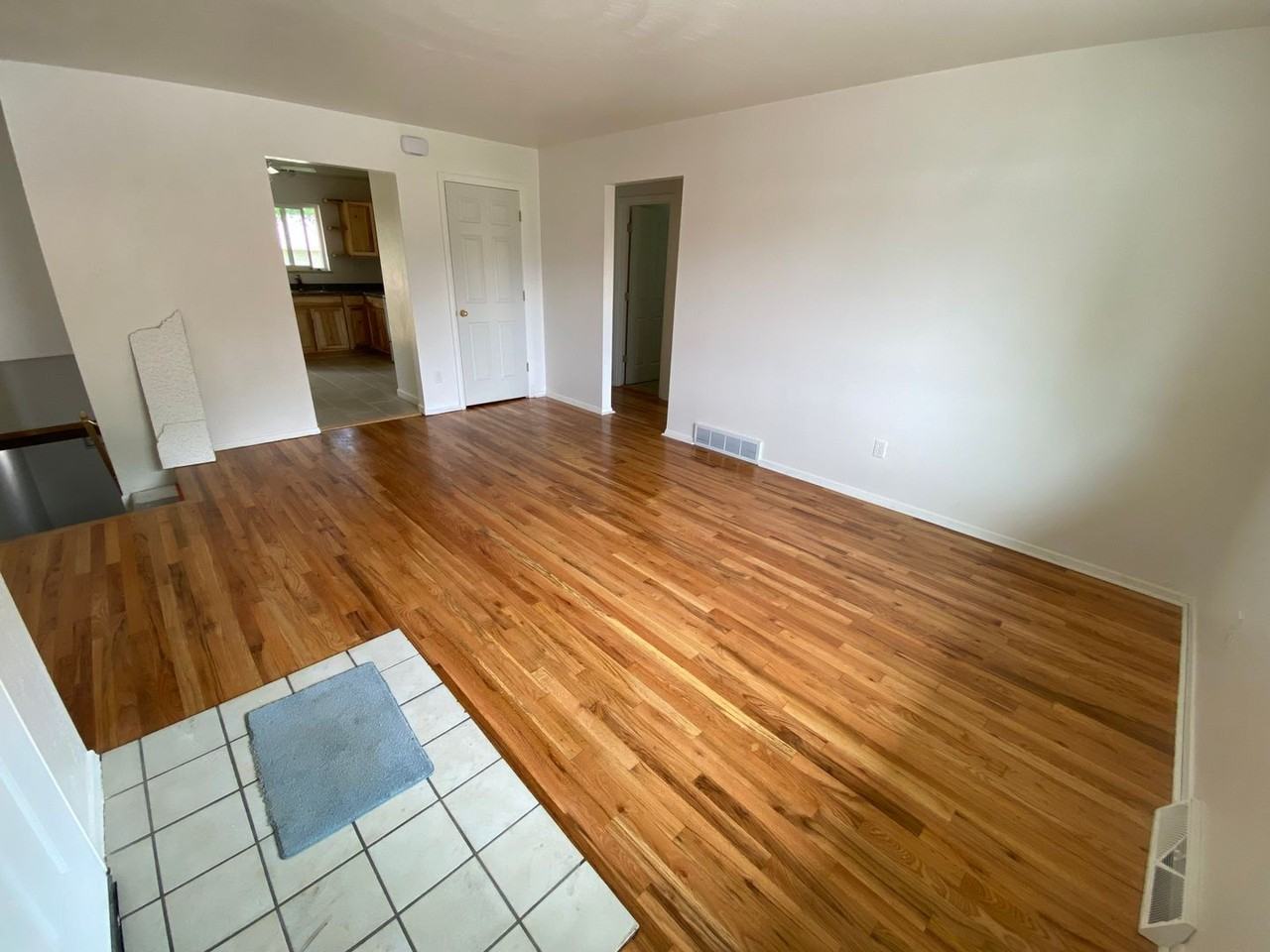 1832 Independence St - Photo 4 of 26