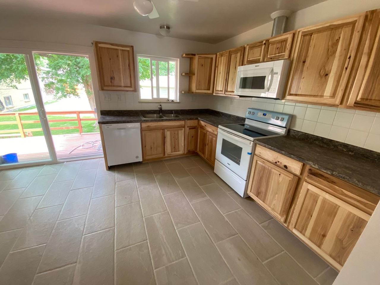 1832 Independence St - Photo 6 of 26