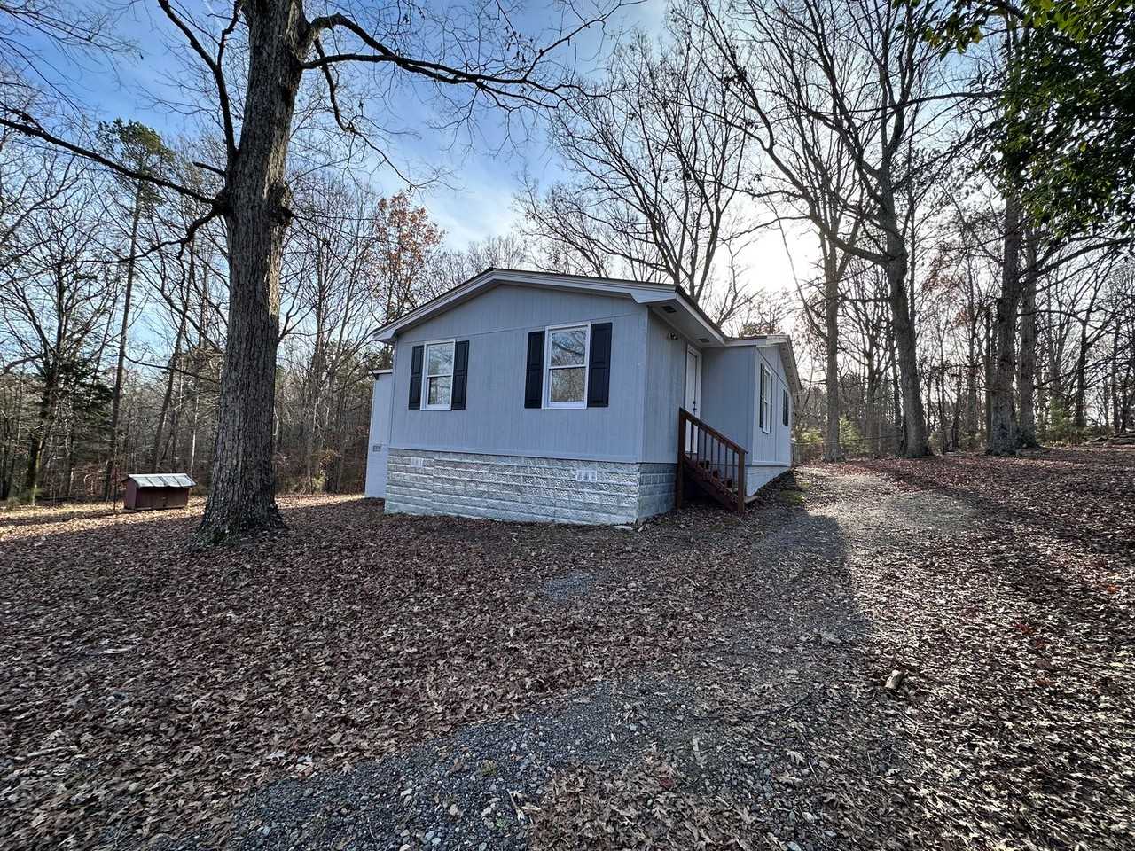 496 Rowells Rd - Photo 2 of 12