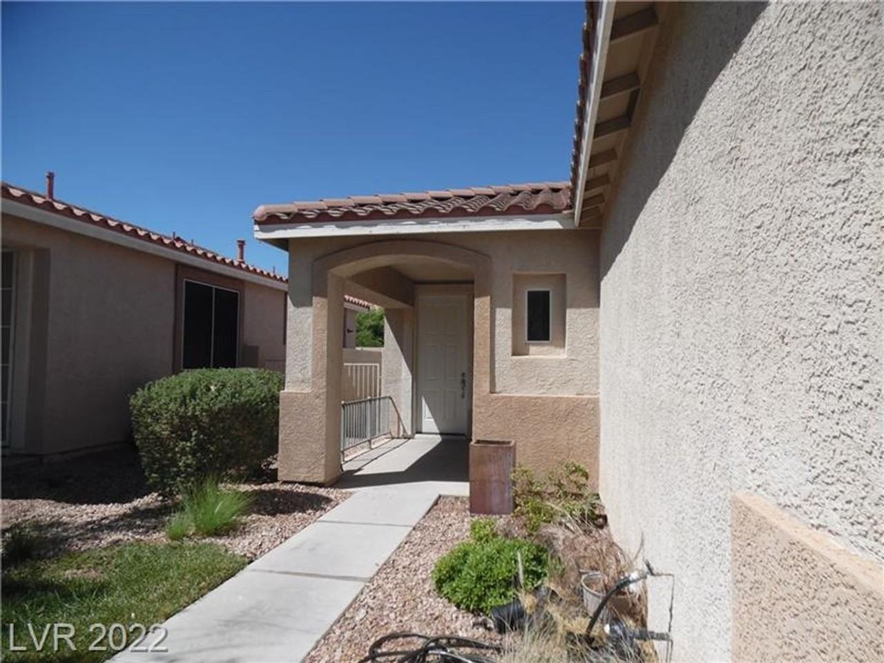 10604 Primrose Arbor Ave - Photo 2 of 7