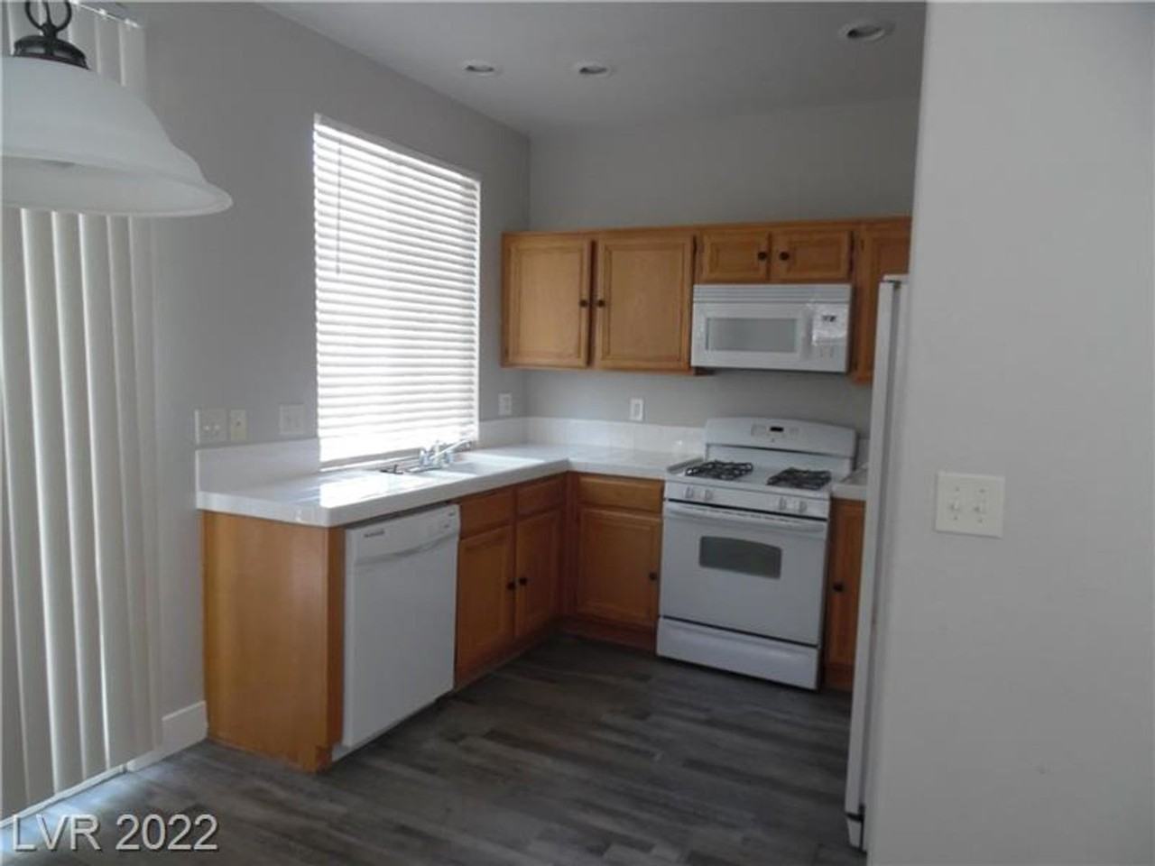 10604 Primrose Arbor Ave - Photo 4 of 7