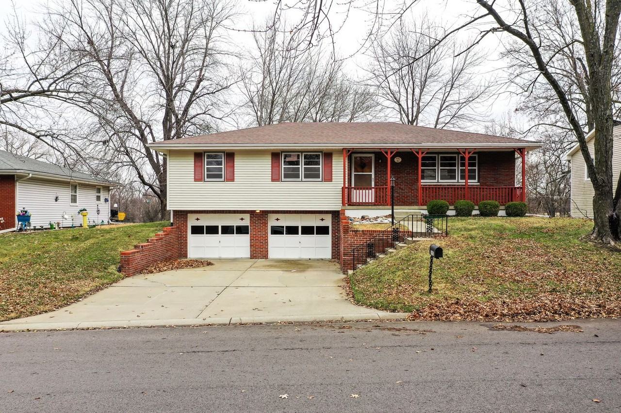 1923 Lion Road - Photo 6 of 17