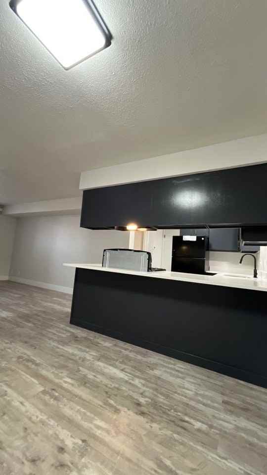 3341 Holdrege - Photo 2 of 6