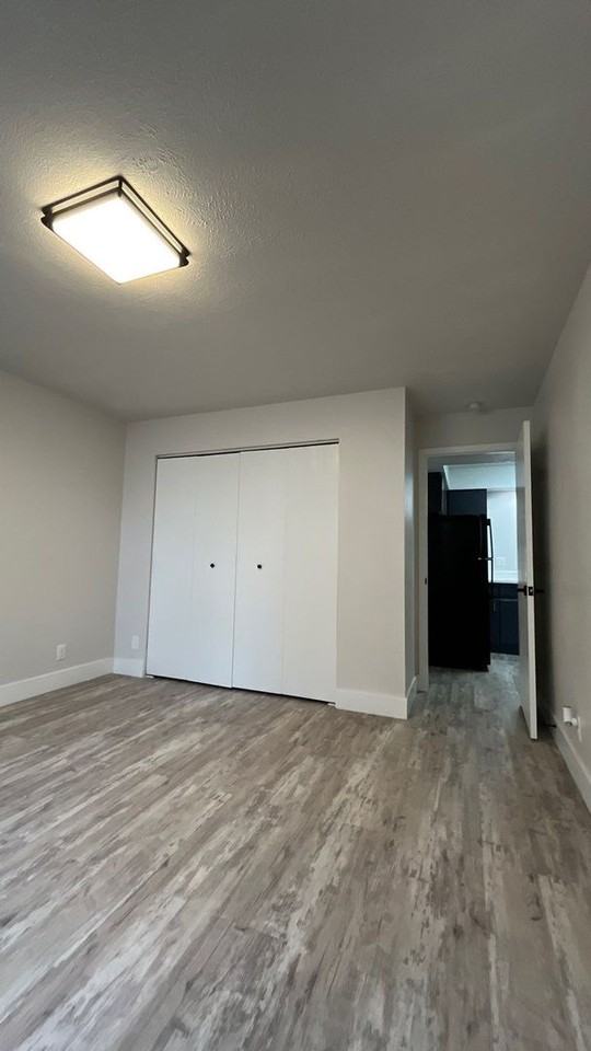 3341 Holdrege - Photo 4 of 6