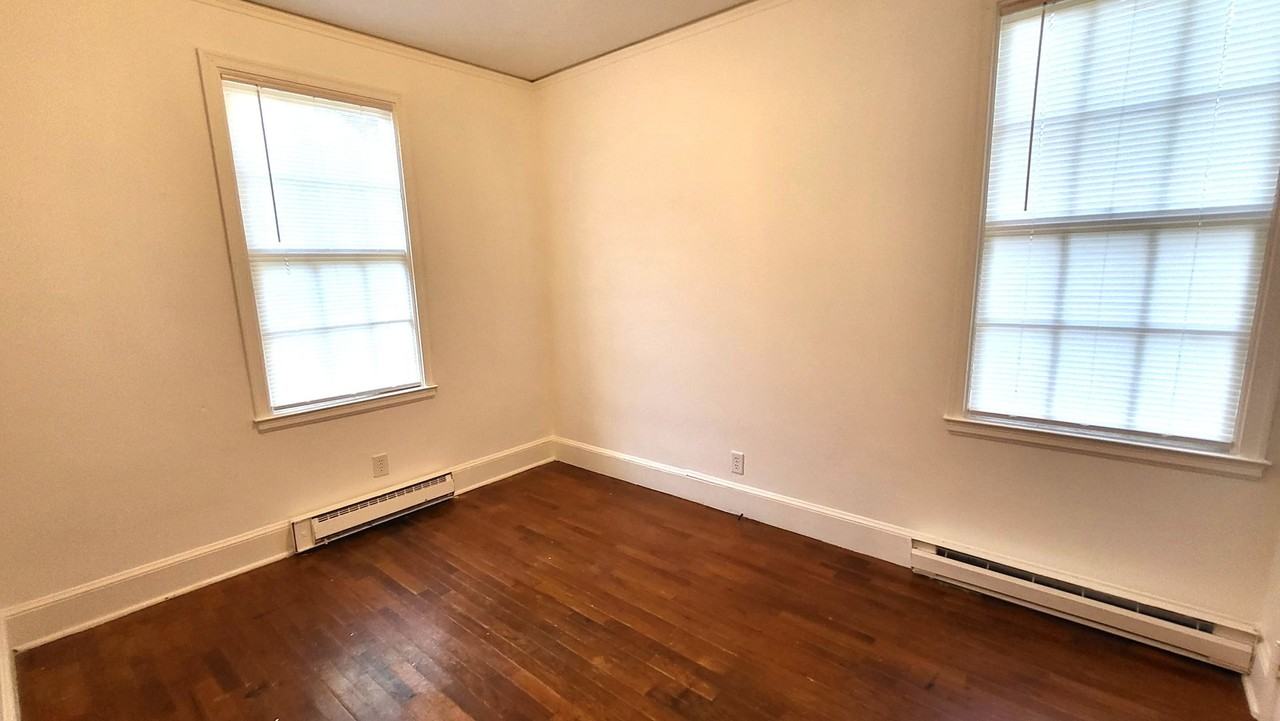 16 Franklin St - Photo 6 of 11