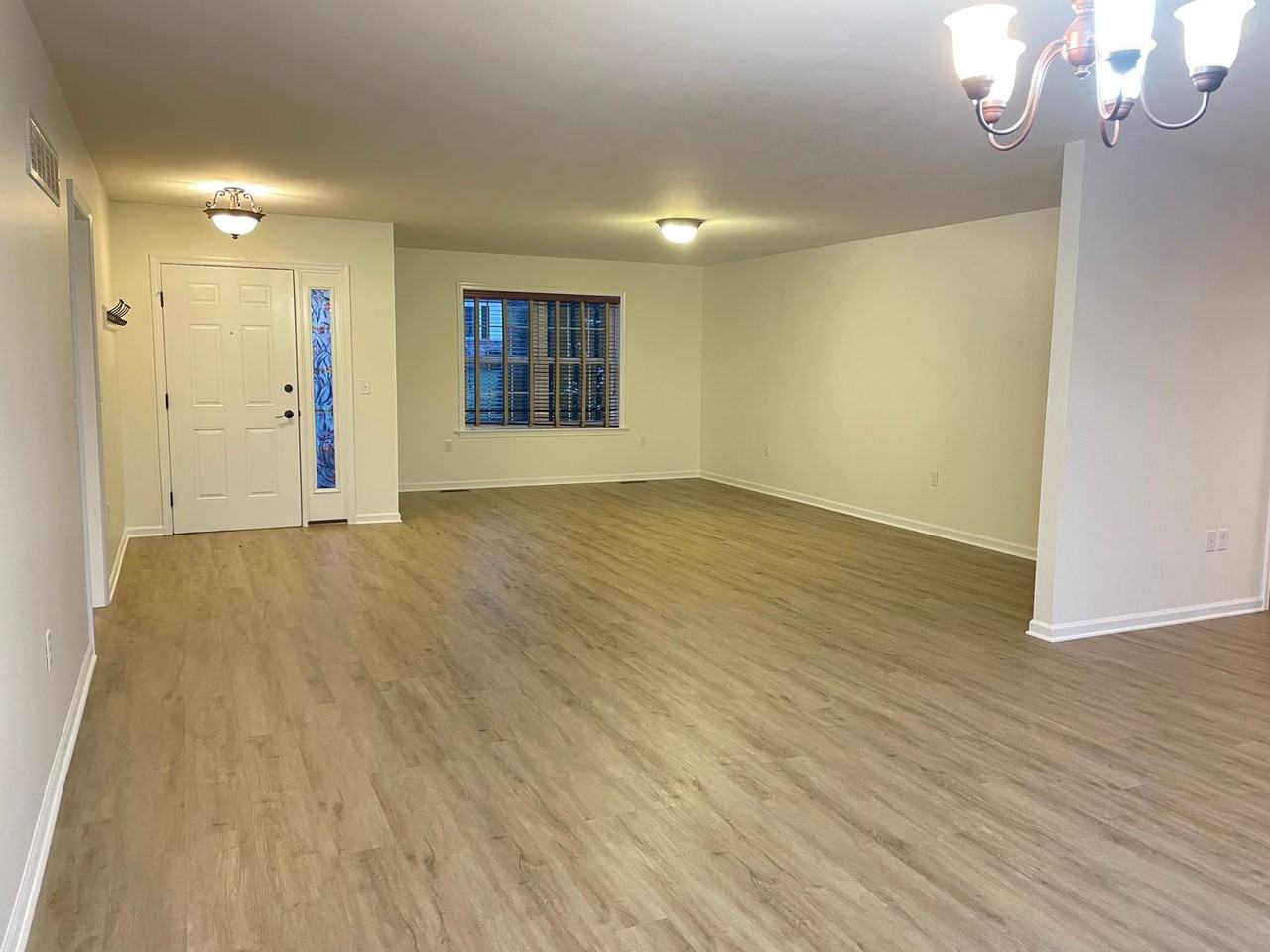 217 Loghes Dr - Photo 3 of 50