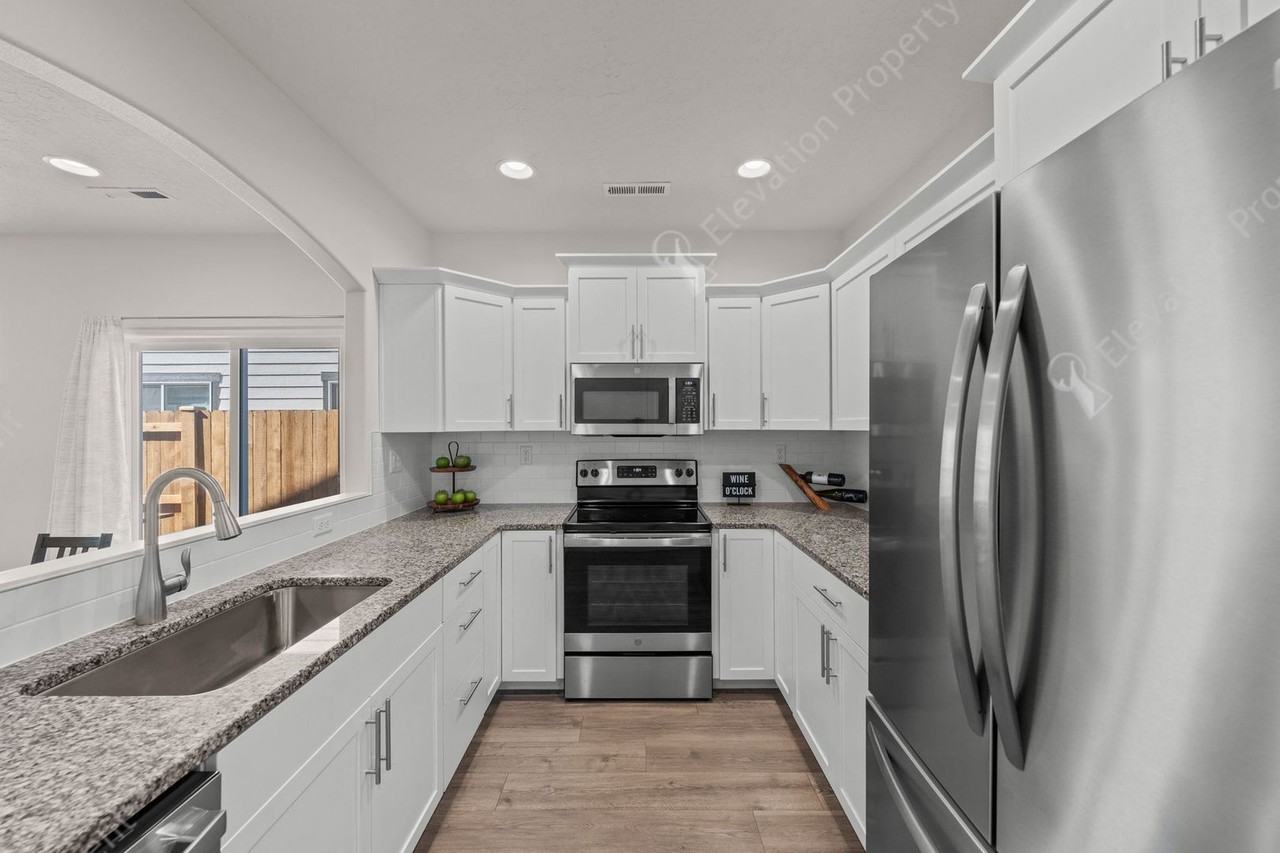 2565 Nw Teak Pl - Photo 6 of 31